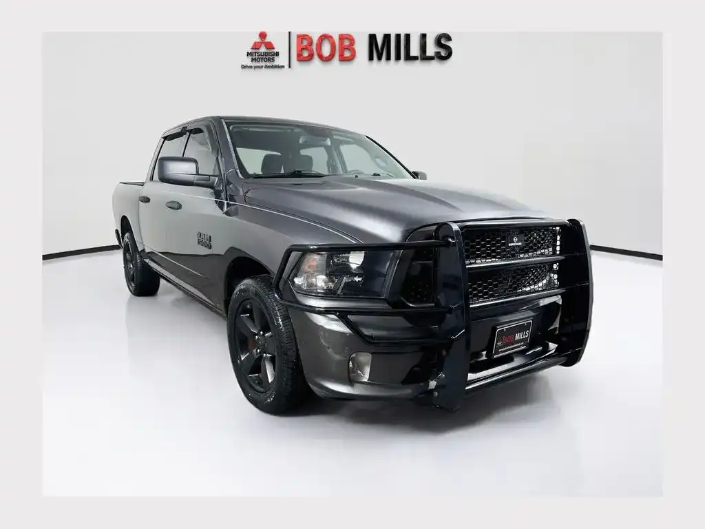 2018 RAM 1500 Express Crew Cab 5'7's photo