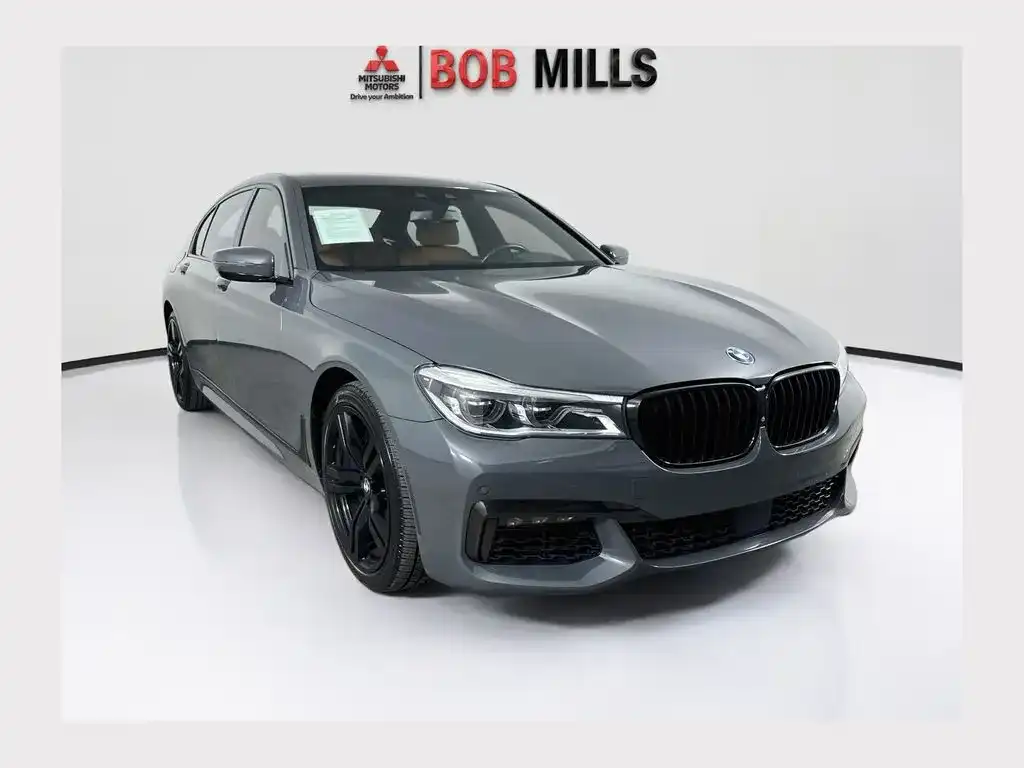 2018 BMW 7 Series 750i xDrive's photo