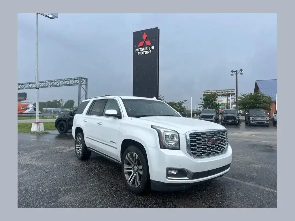 2018 GMC Yukon 4WD Denali's photo