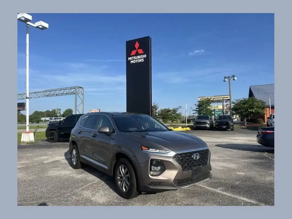 2019 Hyundai Santa Fe SE 2.4 AWD's photo