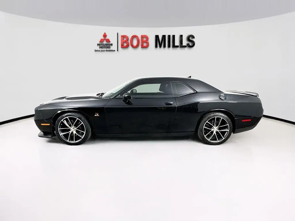 2016 Dodge Challenger Scat Pack photo 4