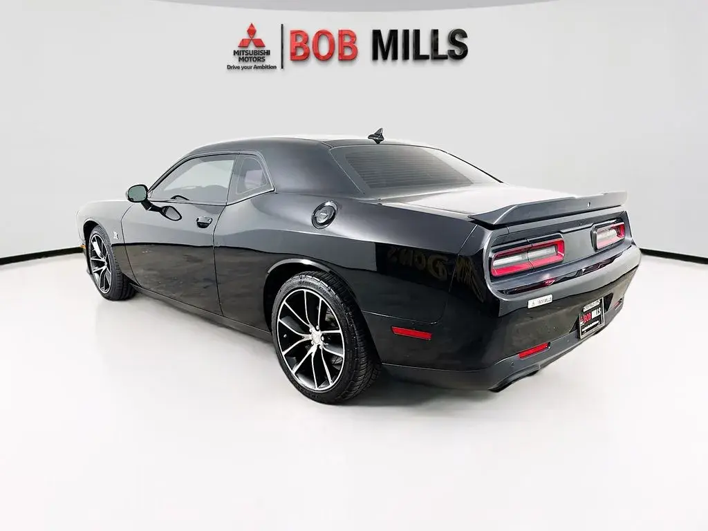 2016 Dodge Challenger Scat Pack photo 5