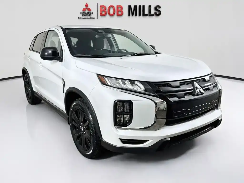 2027 Mitsubishi Outlander Sport 2.0 LE AWC CVT's photo