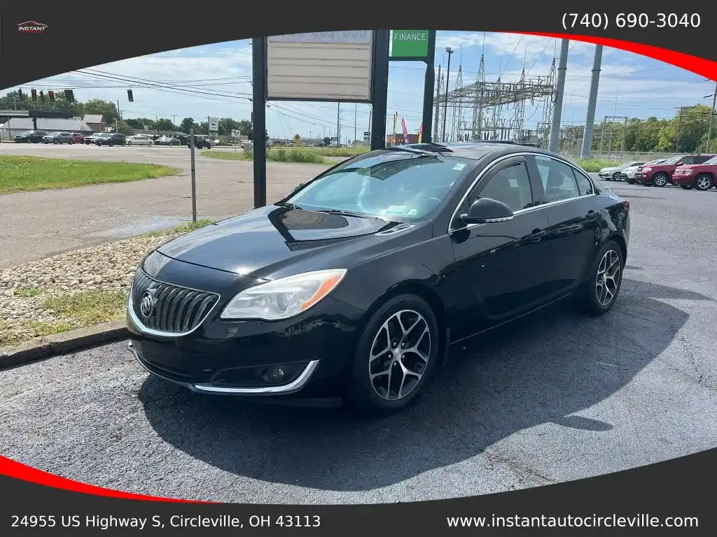 2017 Buick Regal Sport Touring's photo