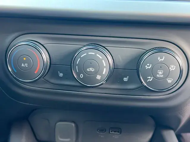 2026 Chevrolet Trax LS photo 5