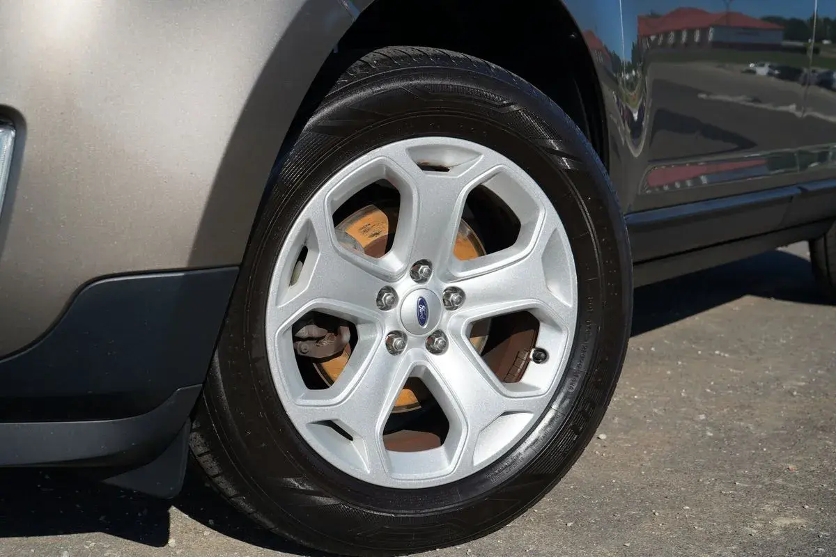 2013 Ford Edge SEL photo 3