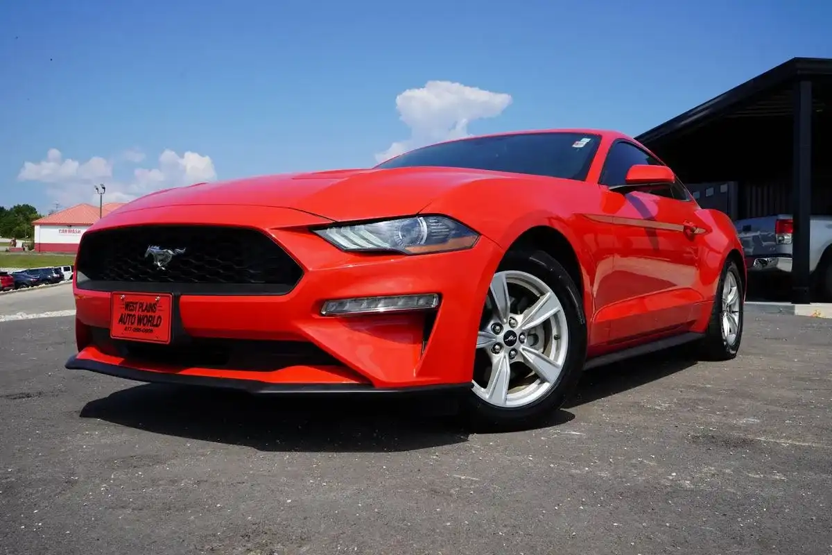 2020 Ford Mustang EcoBoost Coupe's photo