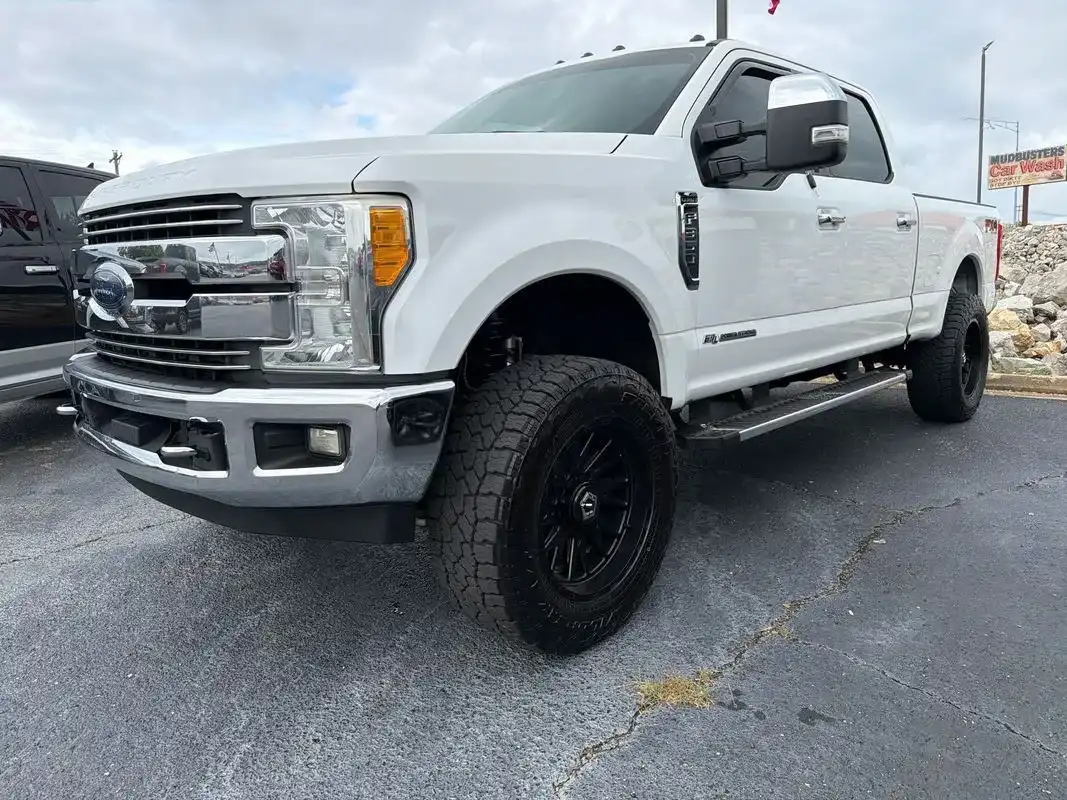 2017 Ford F-350 Lariat 4WD Crew Cab SRW 6-1/2' Box's photo