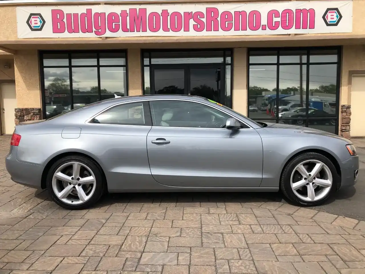 2010 Audi A5 2.0T quattro Tiptronic Premium's photo