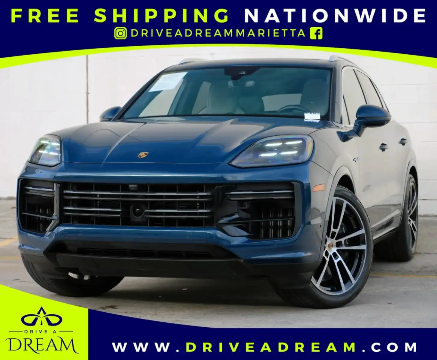 2024 Porsche Cayenne Turbo E-Hybrid's photo