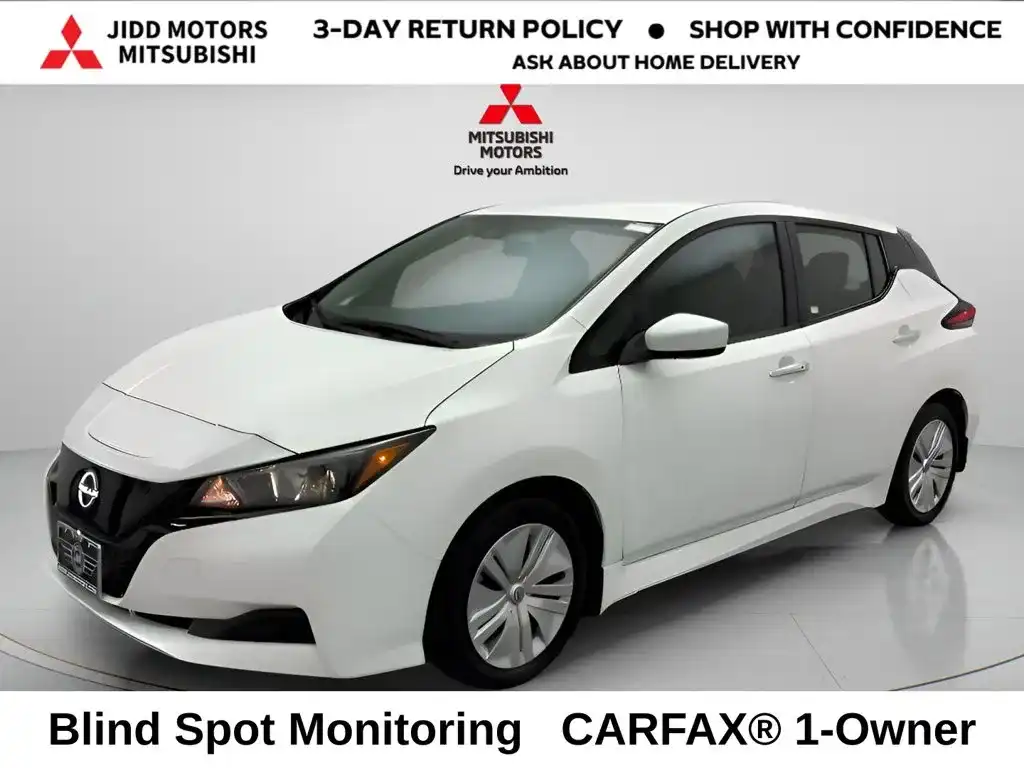 2025 Nissan Leaf S's photo
