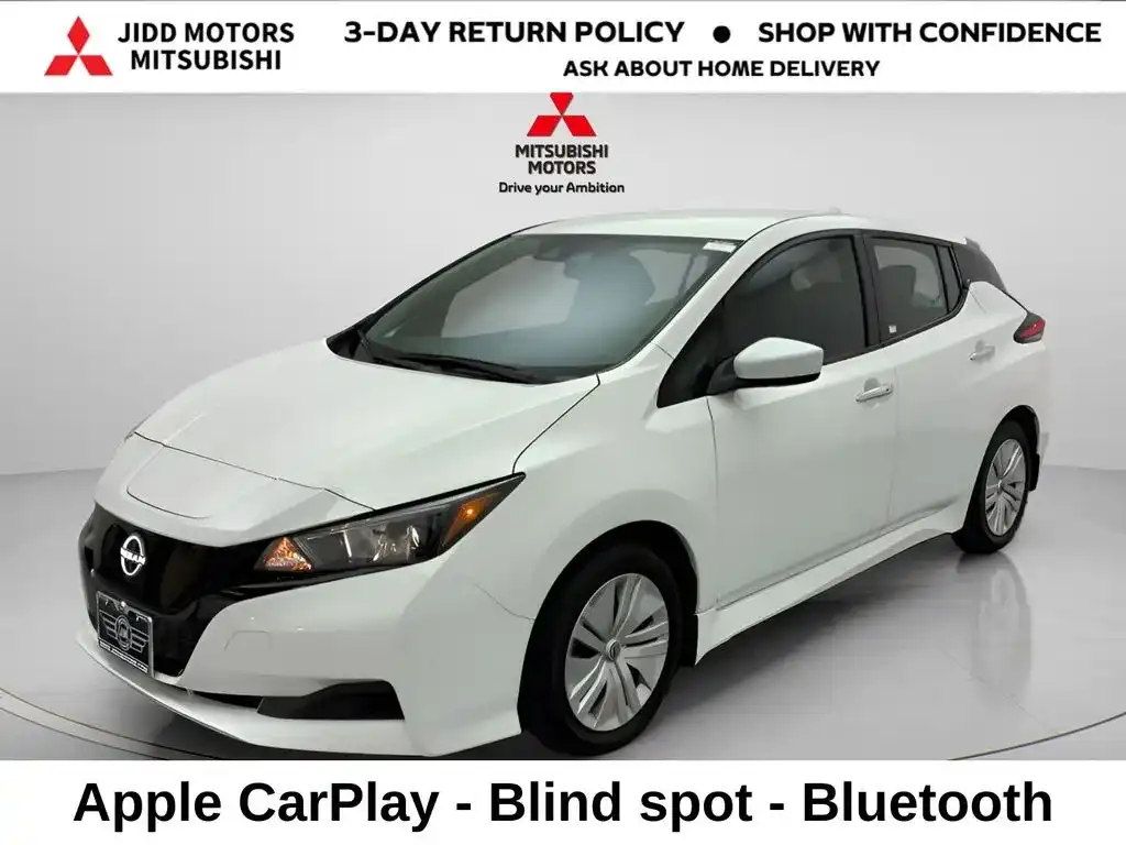 2025 Nissan Leaf S's photo