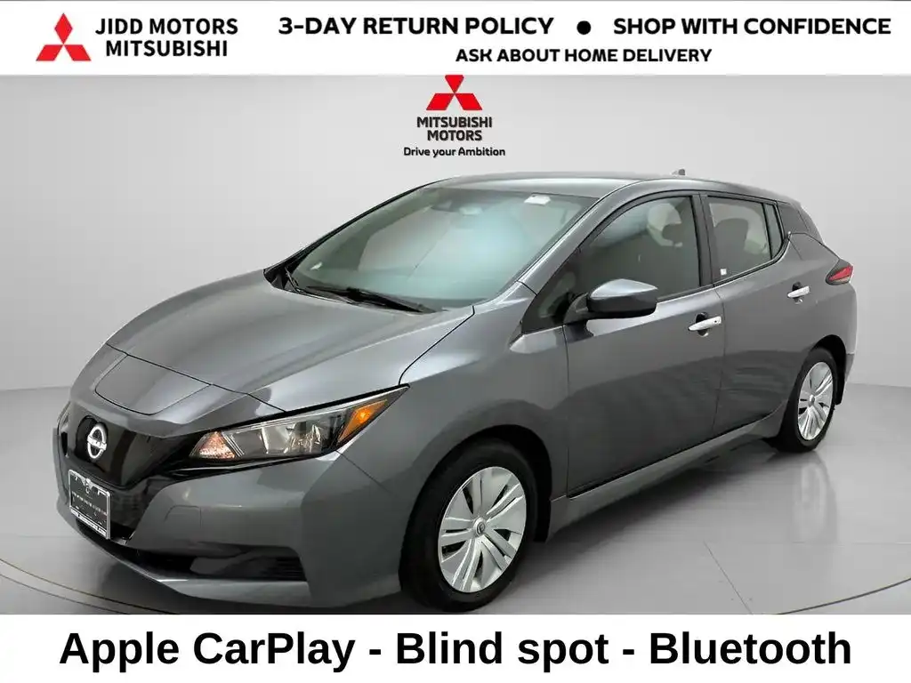 2025 Nissan Leaf S's photo
