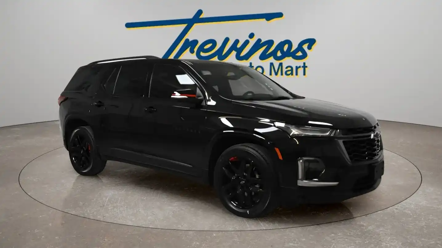 2023 Chevrolet Traverse FWD Premier's photo
