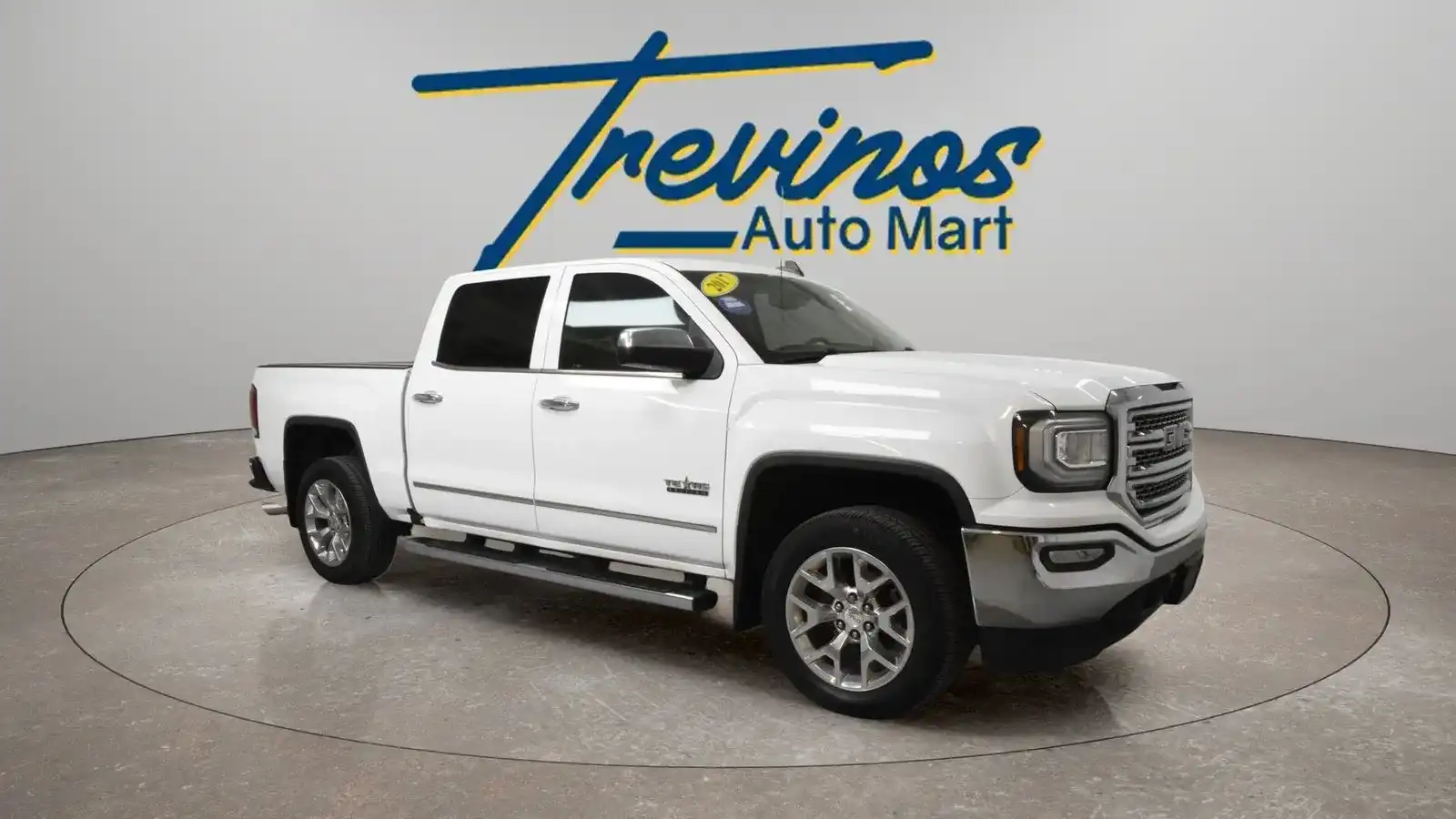 2017 GMC Sierra SLT 2WD Crew Cab Short Box's photo