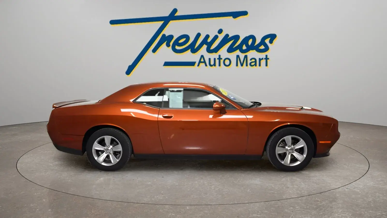 2021 Dodge Challenger SXT Auto photo 5