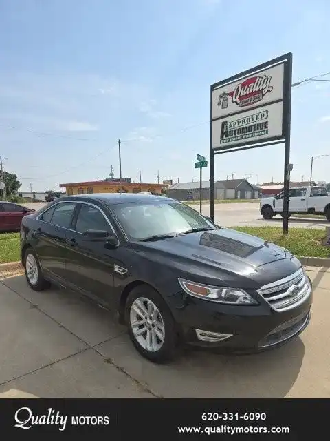 2018 Ford Taurus's photo
