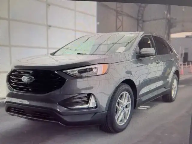 2022 Ford Edge SEL AWD's photo
