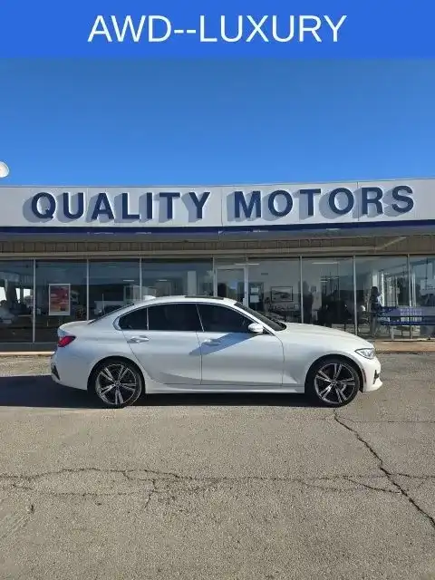 2020 BMW 3 Series 330i xDrive Sedan's photo