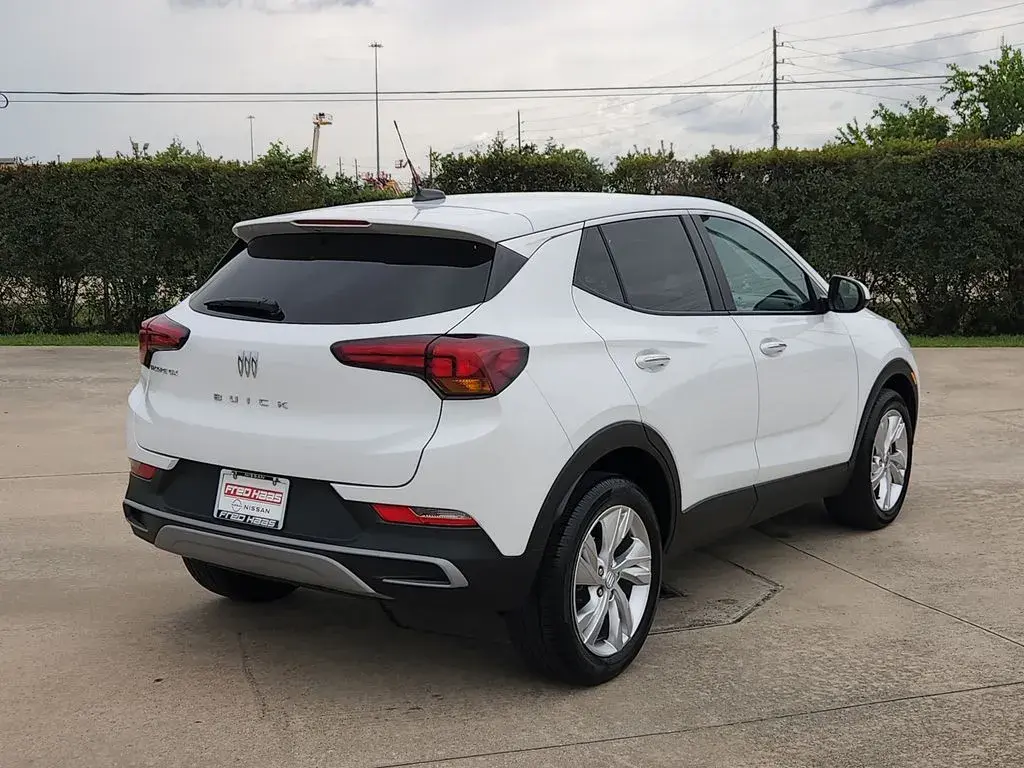 2025 Buick Encore GX Preferred photo 5