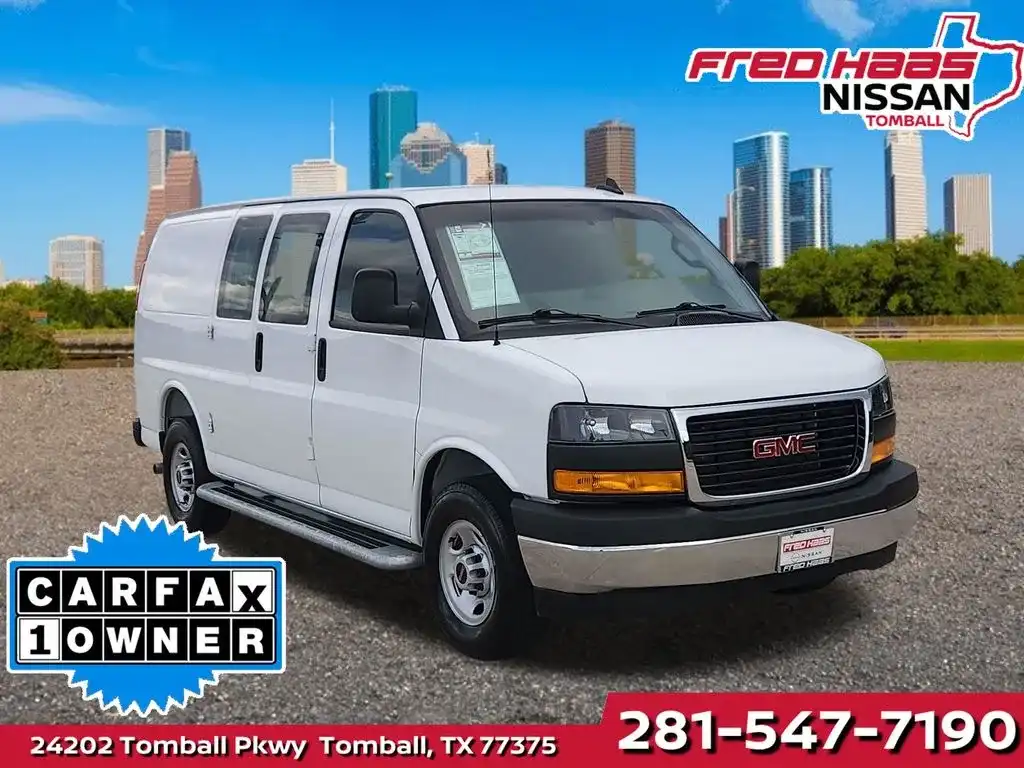 2025 GMC Savana 2500's photo