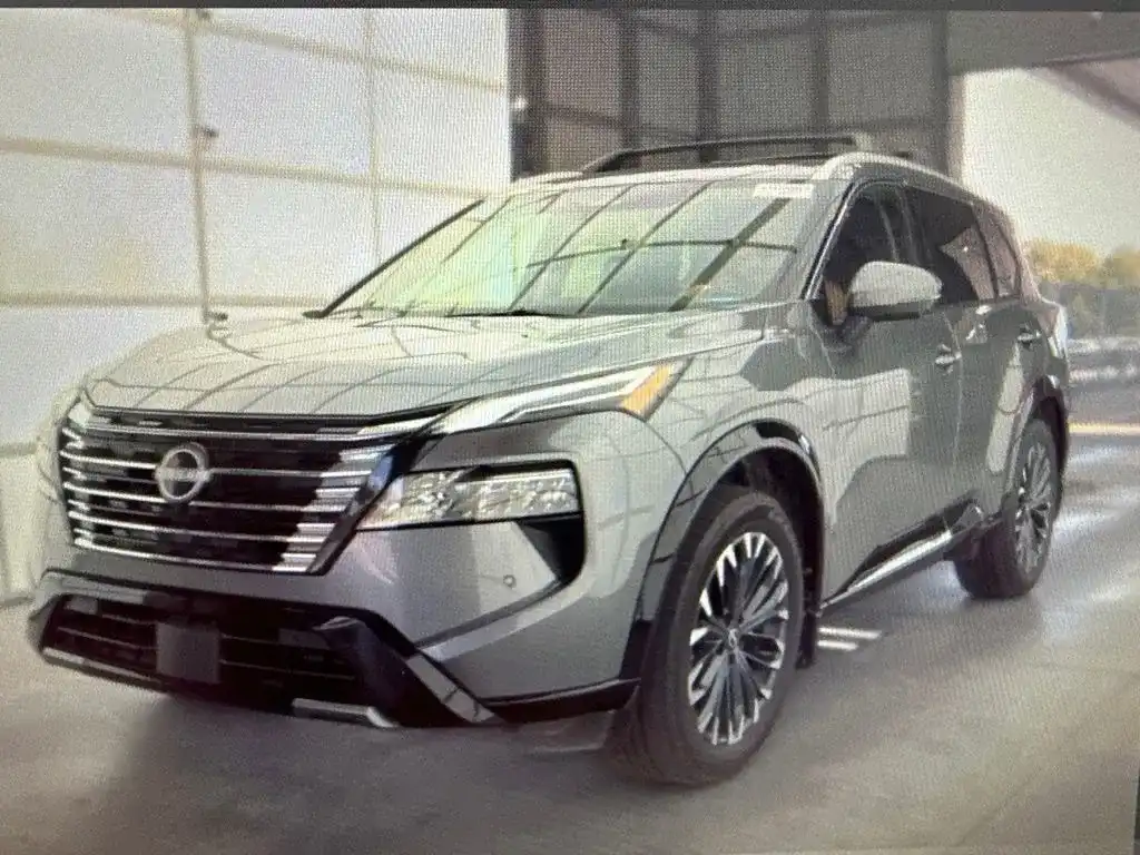 2026 Nissan Rogue Platinum AWD's photo