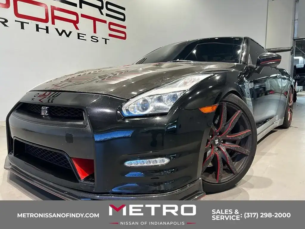 2014 Nissan GT-R GT-R Premium's photo
