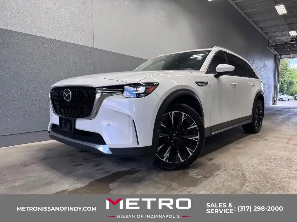 2024 Mazda CX-90 PHEV Premium Package's photo