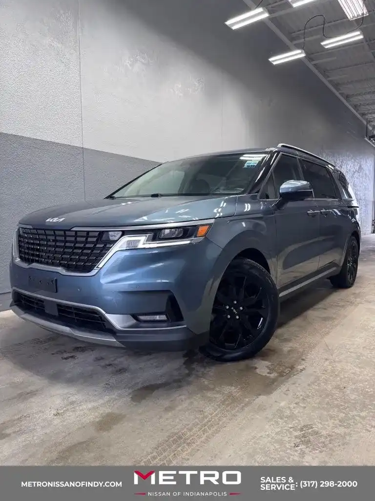 2022 Kia Sedona SX's photo