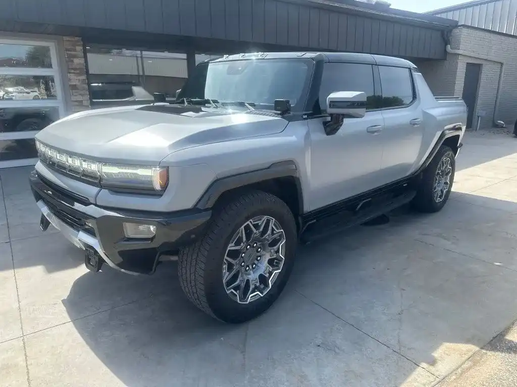 2024 GMC Hummer EV 3X's photo
