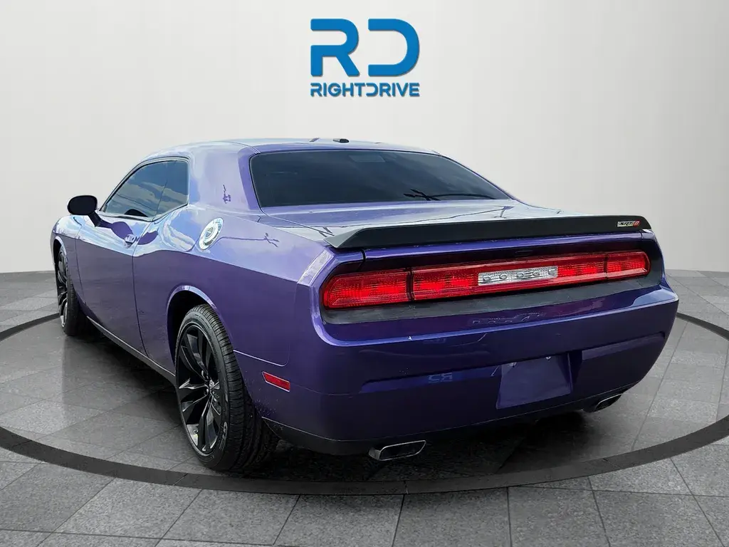 2014 Dodge Challenger SRT8 Core photo 4