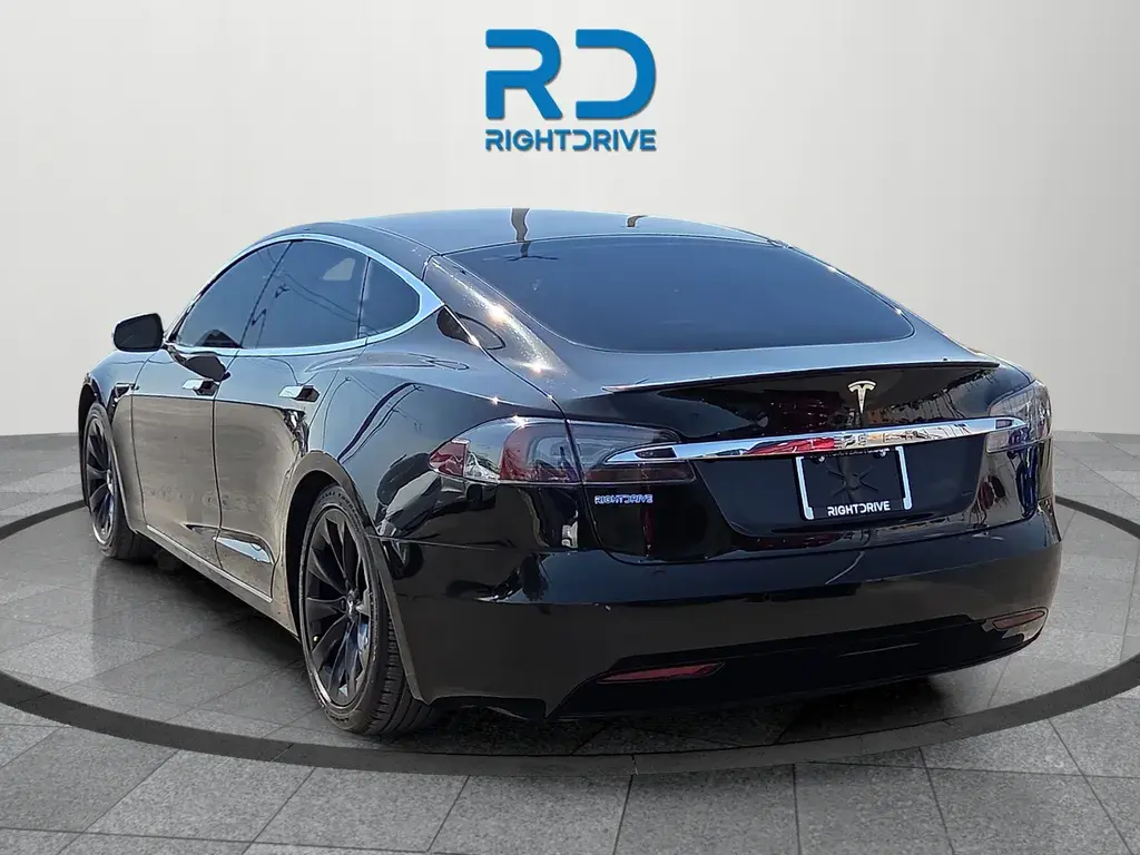 2021 Tesla Model S Performance photo 4