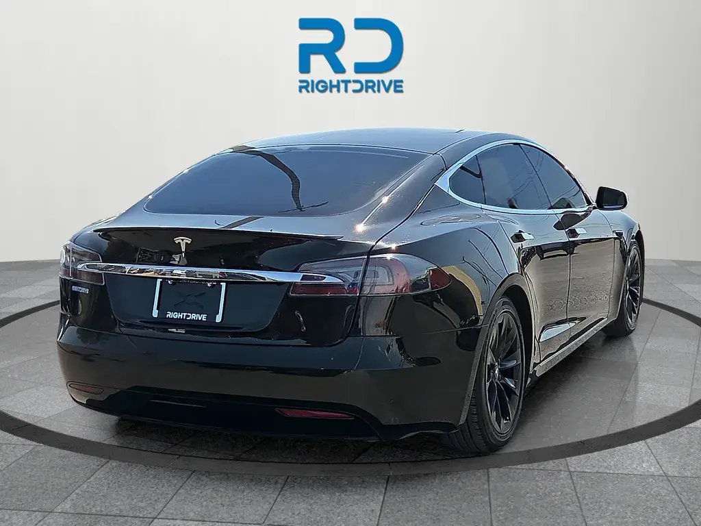 2021 Tesla Model S Performance photo 3