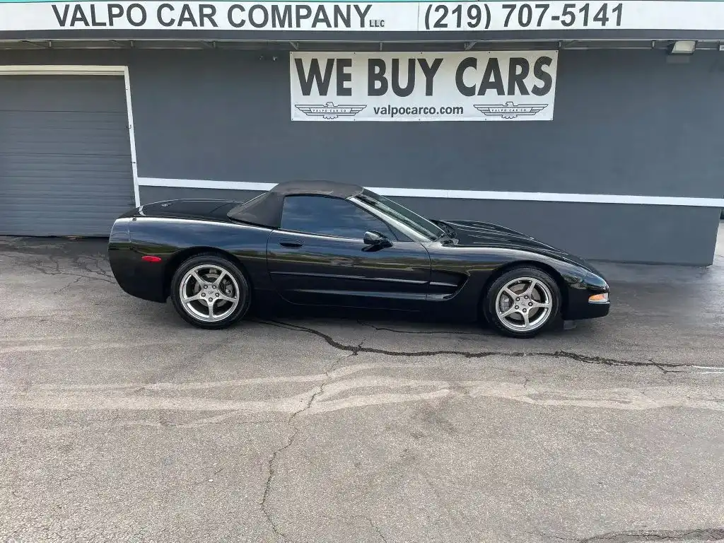 2004 Chevrolet Corvette Convertible's photo