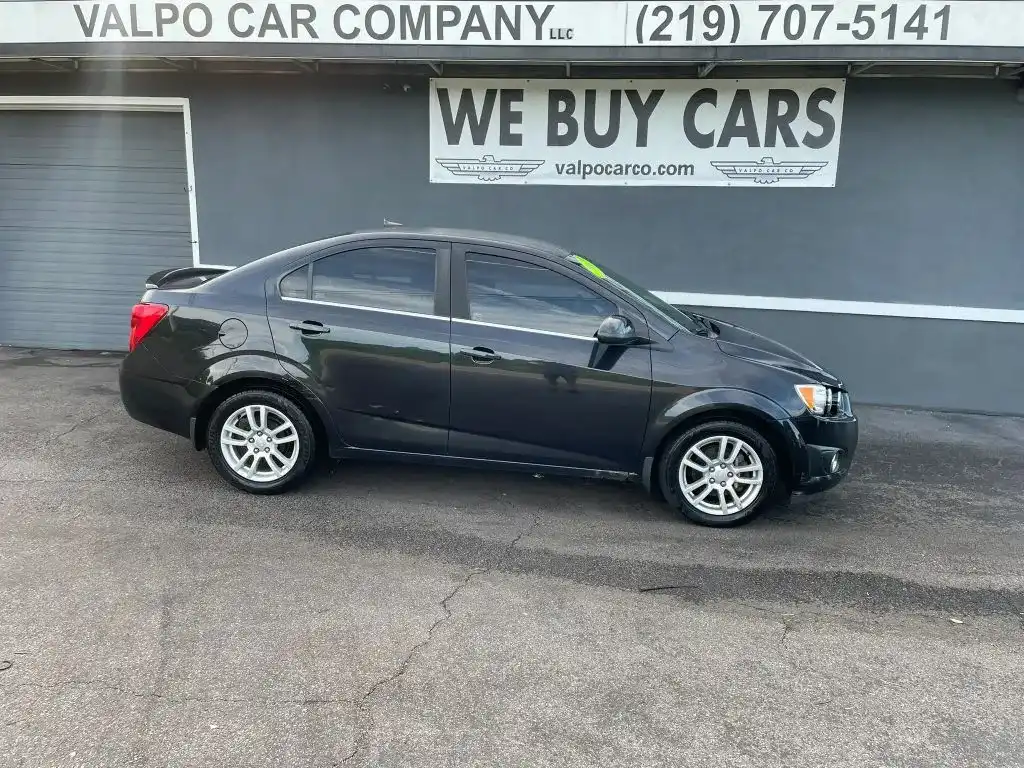 2013 Chevrolet Sonic LT Sedan Auto's photo