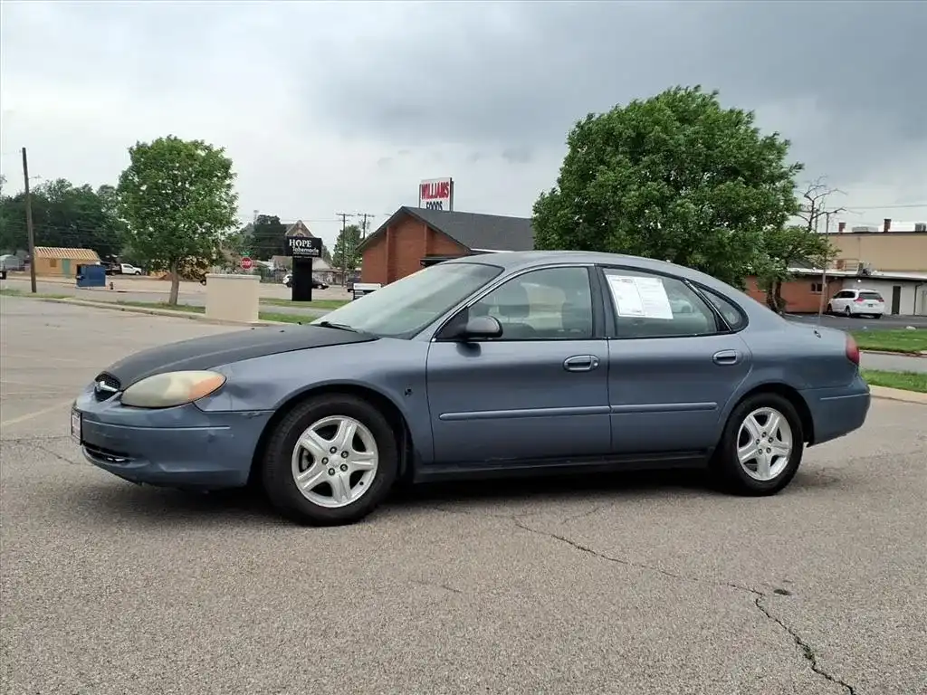 2000 Ford Taurus SES's photo