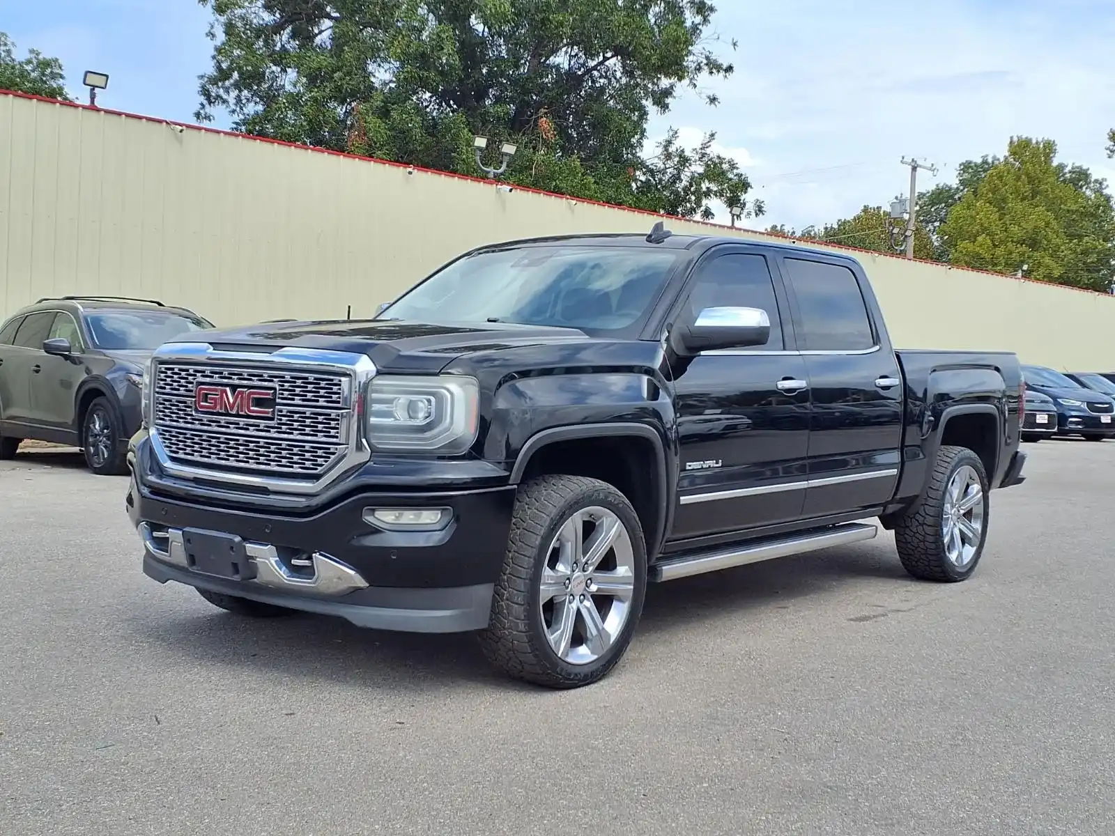 2017 GMC Sierra 4WD Crew Cab Short Box's photo