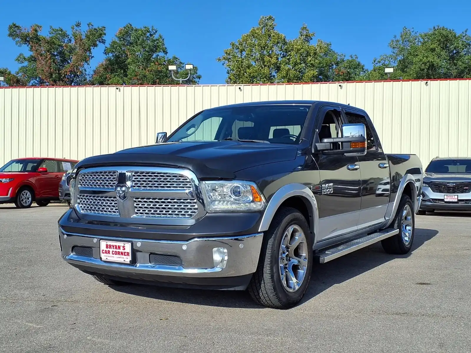 2018 RAM 1500 Laramie Crew Cab 5'7's photo