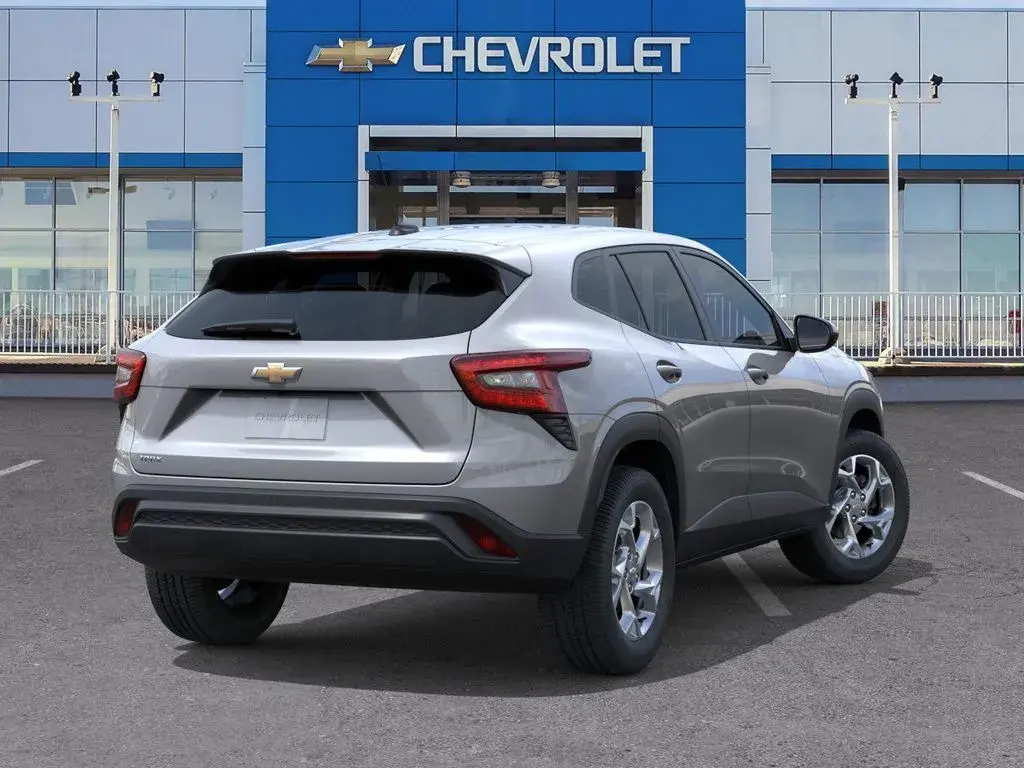 2026 Chevrolet Trax LS photo 4