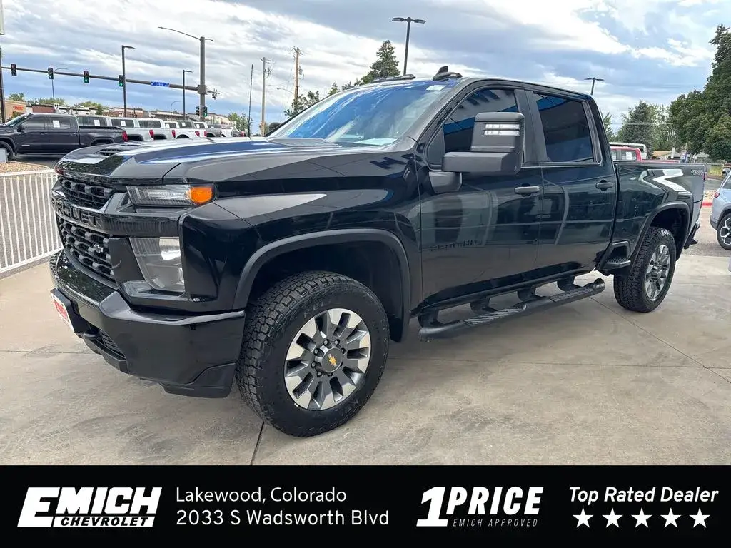 2023 Chevrolet Silverado HD Custom 4WD Crew Cab Standard Box photo 1