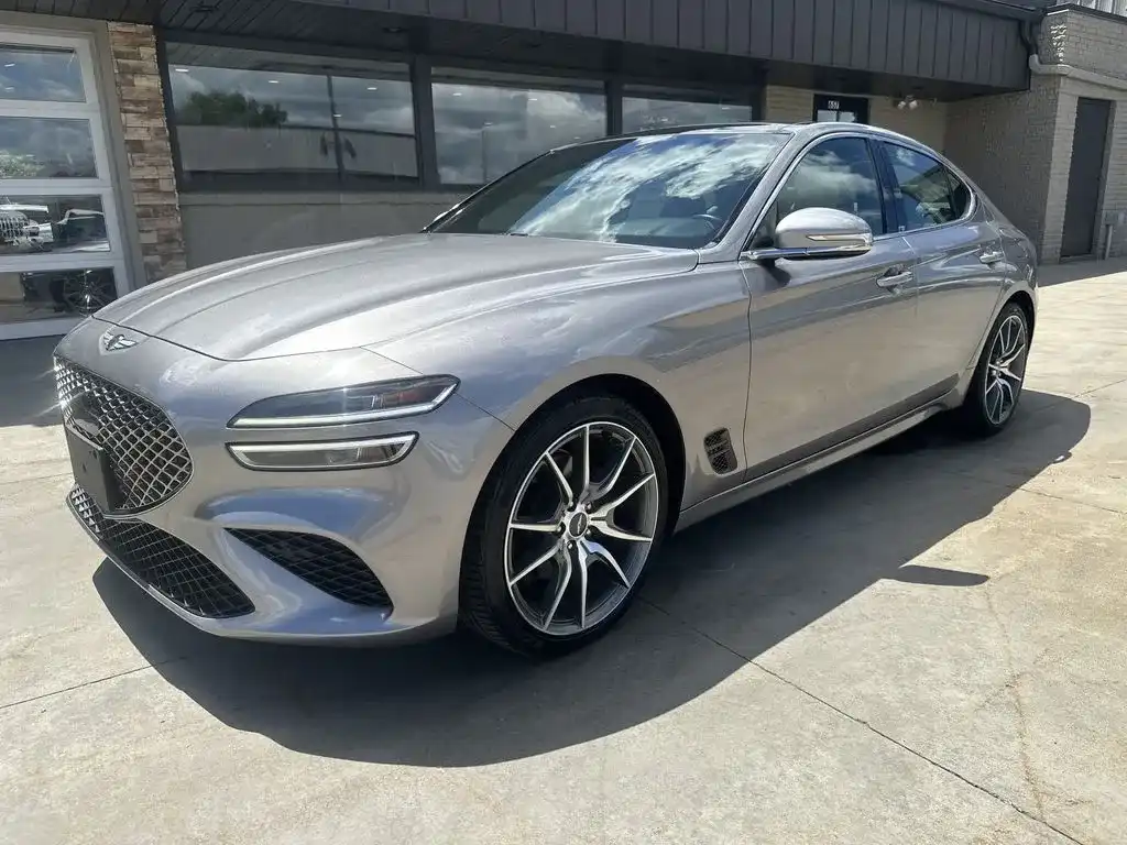2022 Genesis G70 2.0T Standard AWD's photo