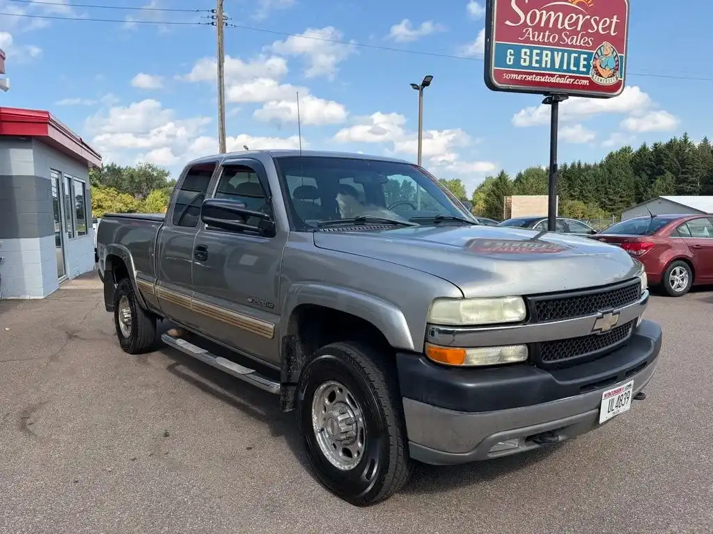 2002 Chevrolet Silverado HD 4WD Extended Cab SWB LS's photo