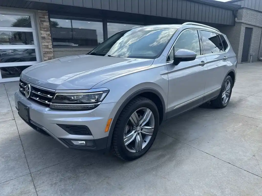 2019 Volkswagen Tiguan 2.0T SEL Premium 4Motion's photo