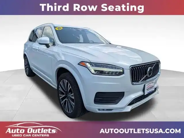 2020 Volvo XC90 T6 Momentum AWD's photo