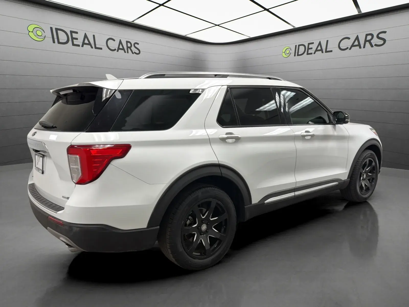 2020 Ford Explorer Limited 4WD photo 5