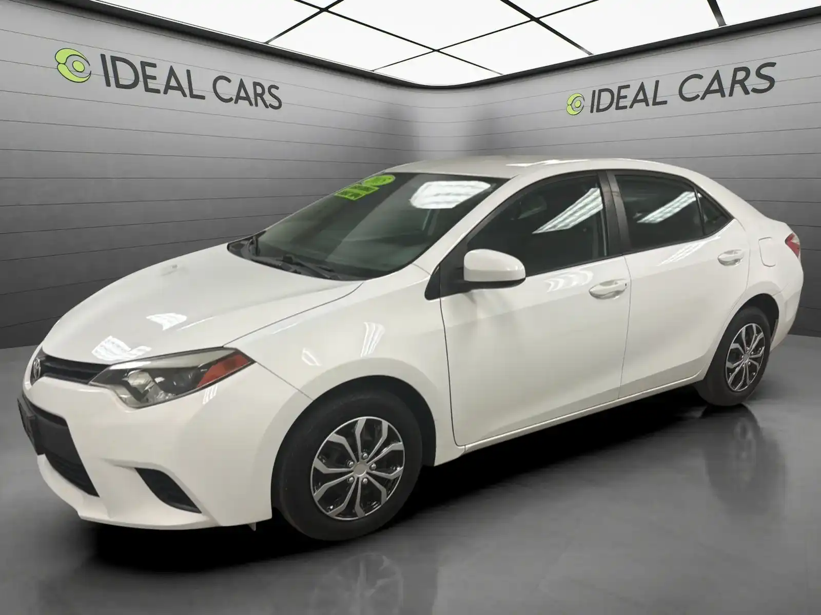 2015 Toyota Corolla L AT's photo
