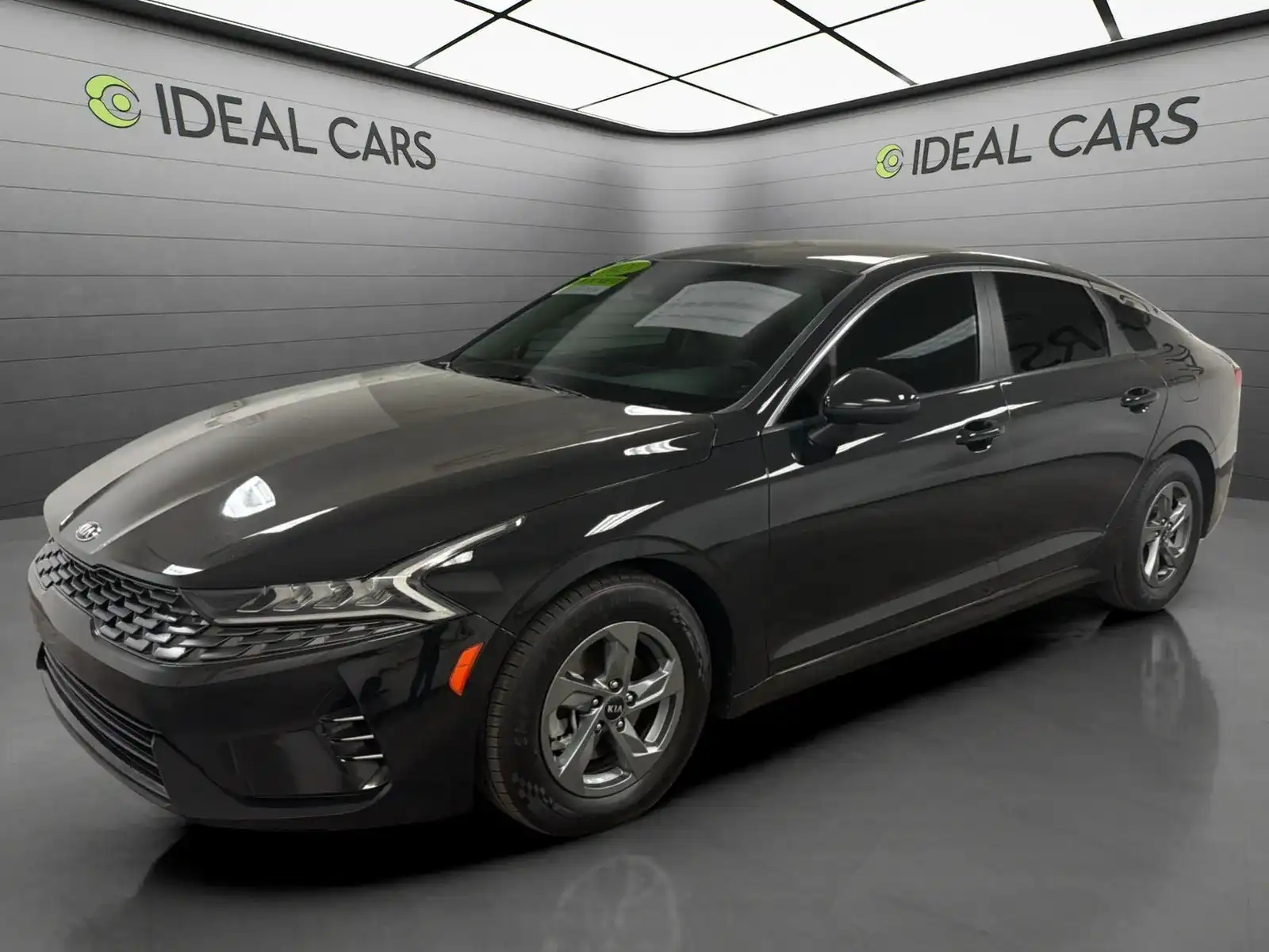 2021 Kia Optima LXS FWD's photo