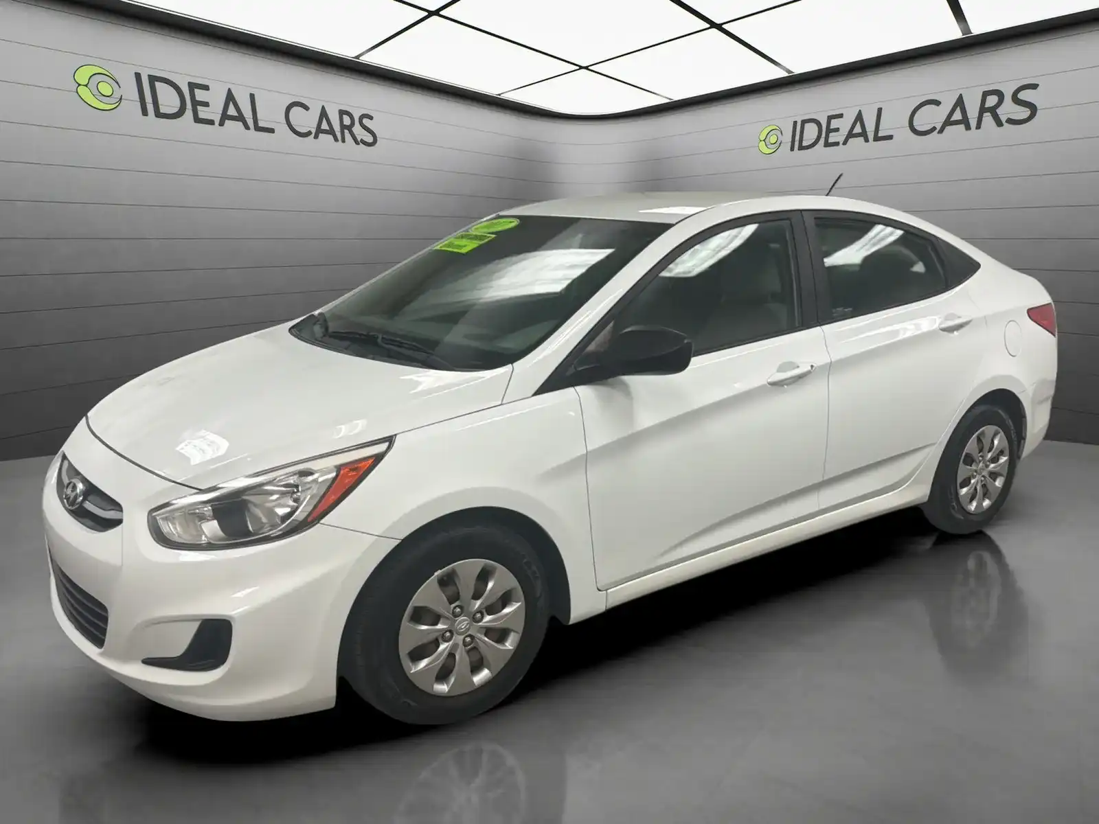 2017 Hyundai Accent SE 6AT 4-Door's photo