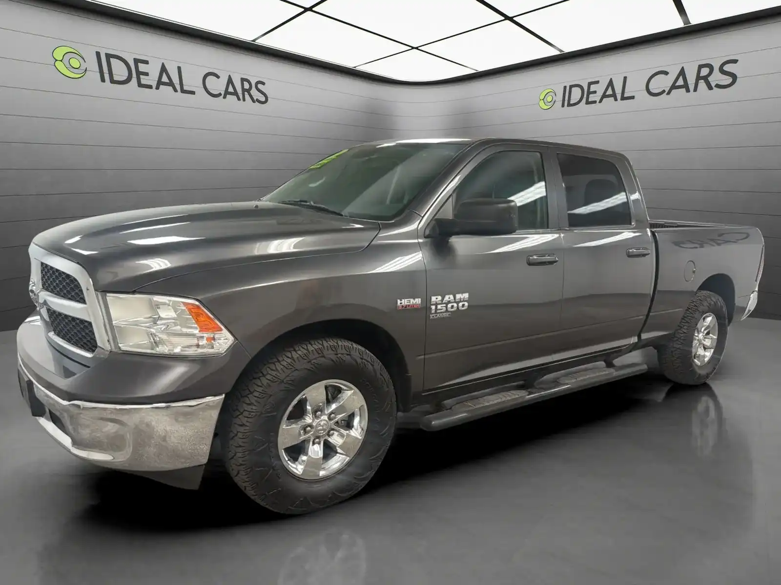 2020 RAM 1500 Classic SLT Crew Cab 6'4's photo