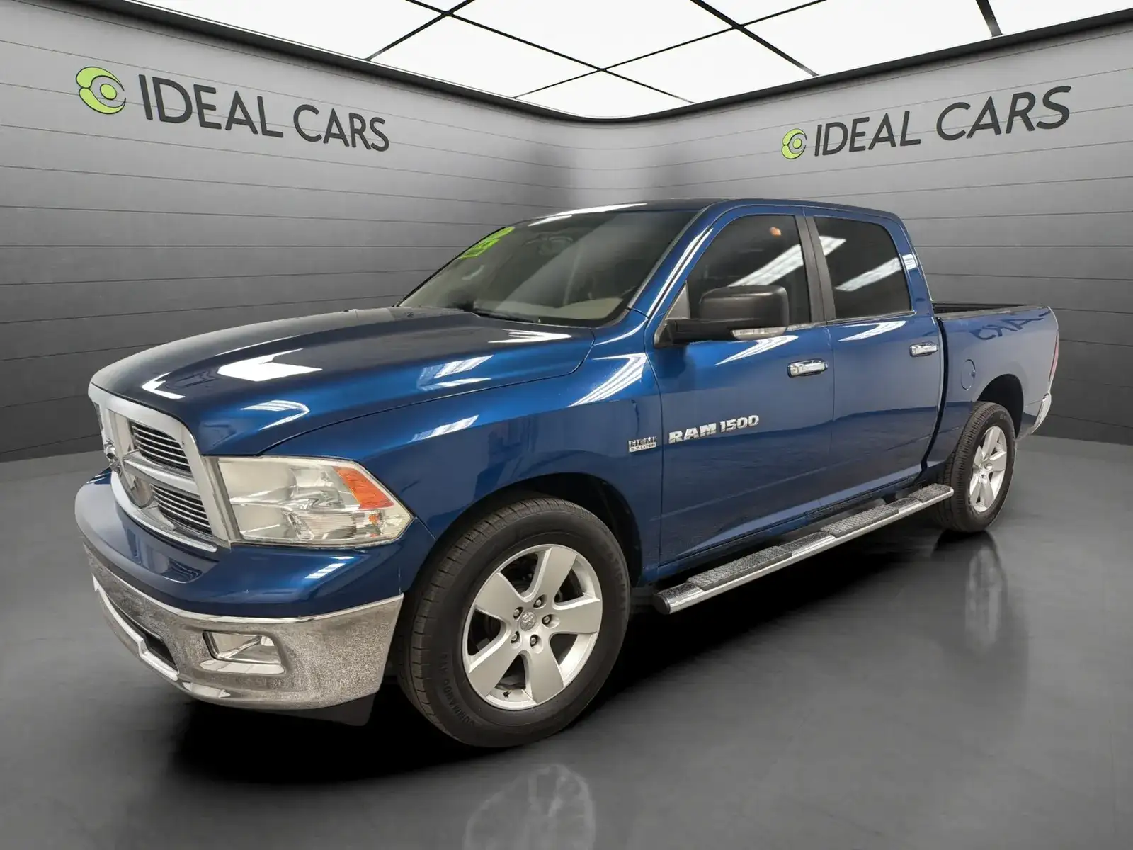 2011 RAM 1500 SLT 4WD Crew Cab's photo